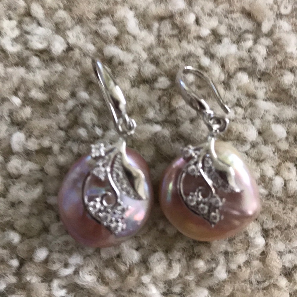 NWOT Pink Pearl Earrings